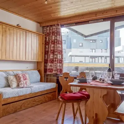 Studio Les Genepis - Val Claret-3 by Interhome
