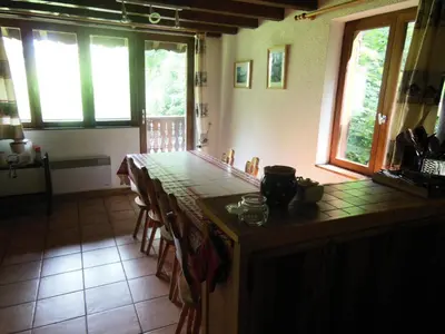 Cuisine ou kitchenette dans l'établissement Résidence Les Clarines - 5 Pièces pour 8 Personnes MAE-3297