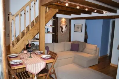 Coin salon dans l'établissement Résidence Le Dahu - 3 Pièces pour 6 Personnes MAE-3319