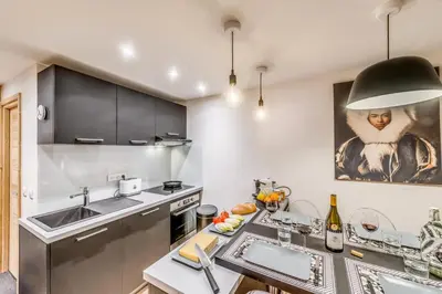 Cuisine ou kitchenette dans l'établissement Résidence MoutiÈres B - Appartement duplex rénové 4, confortable MAE-3382