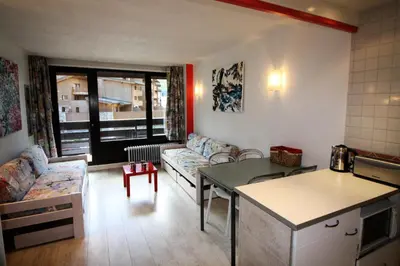 Cuisine ou kitchenette dans l'établissement Résidence Slalom - design,moderne, confortable MAE-3654