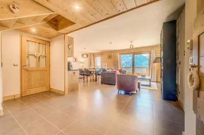 Coin salon dans l'établissement Résidence Les Balcons EtoilÉs - Appartement 4 au pied des pistes MAE-3258