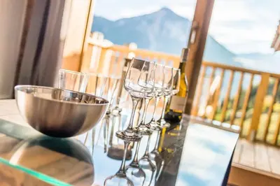Vue générale sur la montagne ou vue sur la montagne depuis l'appartement