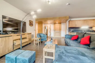 Cuisine ou kitchenette dans l'établissement Résidence Les Balcons EtoilÉs - Appartement 4 au pied des pistes MAE-3289