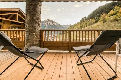Vue générale sur la montagne ou vue sur la montagne depuis l'appartement
