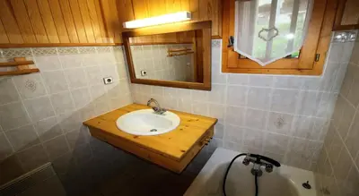 Salle de bains dans l'établissement Résidence Le Roselin - 4 Pièces pour 8 Personnes MAE-3296