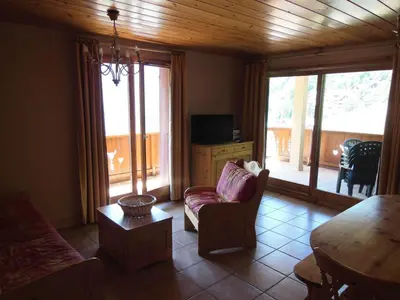 Télévision ou salle de divertissement dans l'établissement Résidence La Tour Du Merle - 4 Pièces pour 7 Personnes MAE-3298