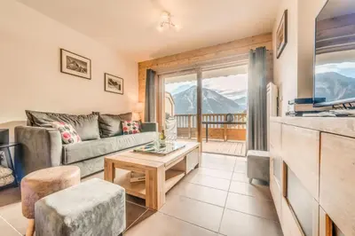 Vue générale sur la montagne ou vue sur la montagne depuis l'appartement