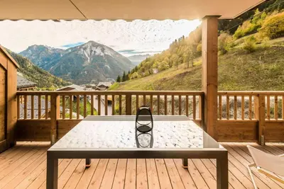 Vue générale sur la montagne ou vue sur la montagne depuis l'appartement