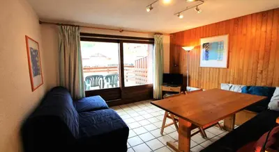 Coin salon dans l'établissement Résidence Le Centre - 2 Pièces pour 6 Personnes MAE-3305