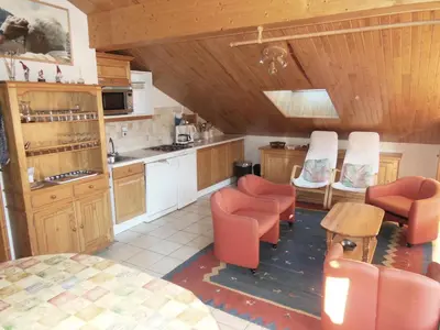 Cuisine ou kitchenette dans l'établissement Résidence Le Roselin - 3 Pièces pour 6 Personnes MAE-3311