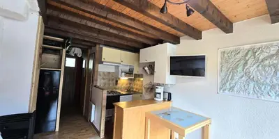 Cuisine ou kitchenette dans l'établissement Résidence Dryades - Les Hauts De Planchamp - 3 Pièces pour 6 Personnes MAE-3315