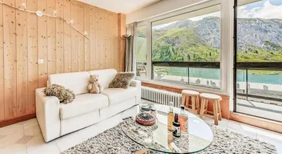 Vue générale sur la montagne ou vue sur la montagne depuis l'appartement