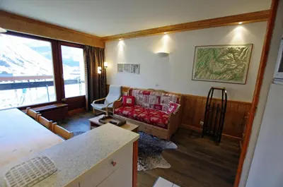 Coin salon dans l'établissement Résidence Bec Rouge - Vue lac, sur les pistes MAE-3448