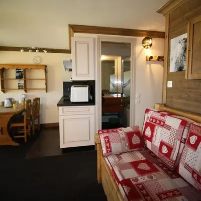 Résidence Palafour - Studio cabine 4 personnes pieds des pistes - balcon vue Grande Sassière MAE-3640