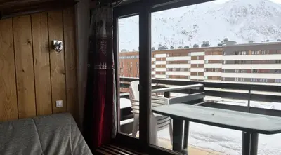 Vue générale sur la montagne ou vue sur la montagne depuis l'appartement