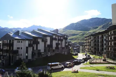 Vue générale sur la montagne ou vue sur la montagne depuis l'appartement
