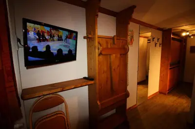 Télévision ou salle de divertissement dans l'établissement Résidence Palafour - Petit studio 2 - nord vue montagne MAE-3798