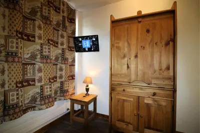 Télévision ou salle de divertissement dans l'établissement Résidence Palafour - Petit studio 2 - nord vue montagne MAE-3819