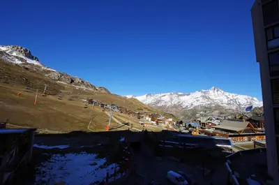 Vue générale sur la montagne ou vue sur la montagne depuis l'appartement