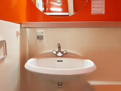 Salle de bains dans l'établissement Studio fonctionnel pour 5 personnes à Arc 2000 - FR-1-411-360