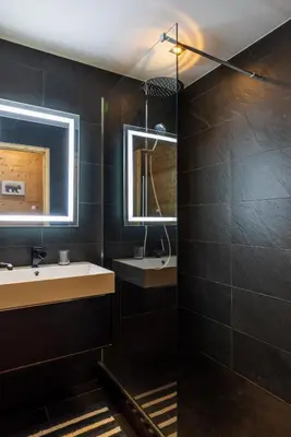 Salle de bains dans l'établissement Appartement Prestige Manoir de Savoie - Arc 1950 le Village
