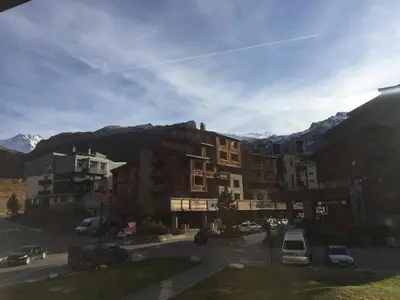 Vue générale sur la montagne ou vue sur la montagne depuis l'appartement