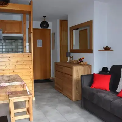 Beau 2P lumineux proche pistes