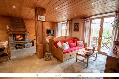 Coin salon dans l'établissement Chez Mamie Anna (B&B et Chalet)