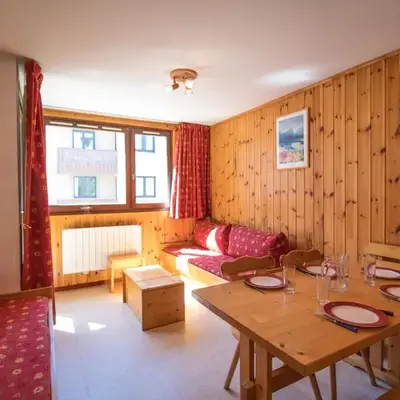 Appartement chaleureux à 300m des pistes
