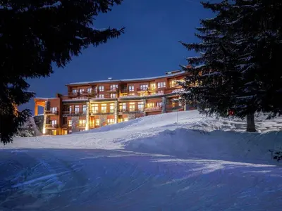 L'établissement Superbe 4 pièces moyen pour 6 pers. avec piscine, spa, fitness, parking couvert, ski aux pieds - FR-1-352-68 en hiver
