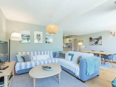 Coin salon dans l'établissement Superbe 4 pièces moyen pour 6 pers. avec piscine, spa, fitness, parking couvert, ski aux pieds - FR-1-352-68