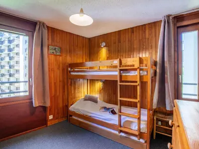 Un ou plusieurs lits dans un hébergement de l'établissement Apartment Le Curling B - Val Claret-40 by Interhome