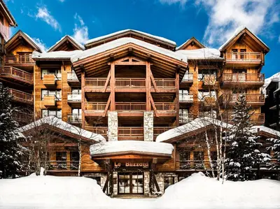 L'établissement Hôtel LE BLIZZARD en hiver