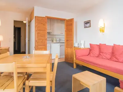 Cuisine ou kitchenette dans l'établissement Appartement 2 pièces avec Wifi à 500m des pistes - Tignes - FR-1-449-121