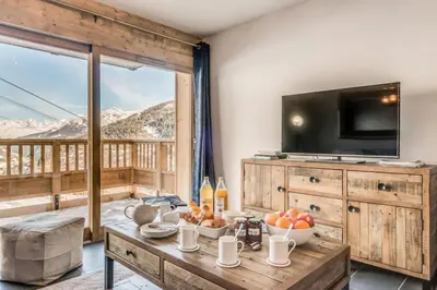 Vue générale sur la montagne ou vue sur la montagne depuis l'appartement