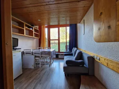 Cuisine ou kitchenette dans l'établissement Duplex skis aux pieds pour 5 pers. à Arc 1800 avec WIFI et animaux admis - FR-1-411-119