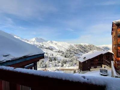 Vue générale sur la montagne ou vue sur la montagne depuis l'appartement