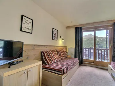 Télévision ou salle de divertissement dans l'établissement Bel appartement 2 pièces 4/5 pers, 2 balcons, proche pistes - FR-1-455-177