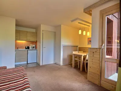 Cuisine ou kitchenette dans l'établissement Duplex cosy 4 pers. orienté sud, accès rapide pistes - FR-1-455-178