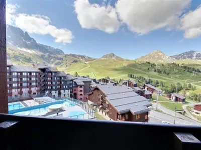 Vue générale sur la montagne ou vue sur la montagne depuis l'appartement