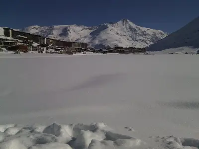 Vue générale sur la montagne ou vue sur la montagne depuis l'appartement
