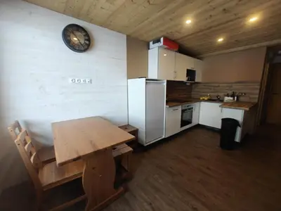 Cuisine ou kitchenette dans l'établissement MyHome - Rénové en 2024 ! Hameau Borsat 3 15 - studio 2 cabines 4 pax sur les pistes