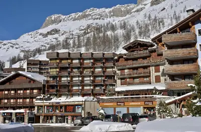 Vue générale sur la montagne ou vue sur la montagne depuis l'appartement