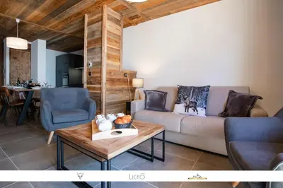 Coin salon dans l'établissement MARMOTTE 004 - Charmant appartement pour 6, aux pieds des pistes