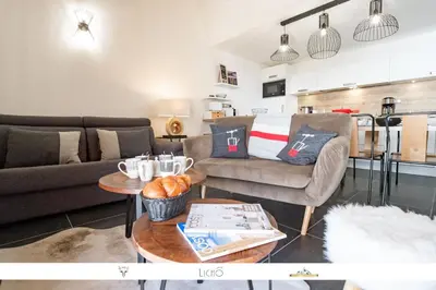Coin salon dans l'établissement MARMOTTE 204 - Charmant appartement mansardé, aux pieds des pistes