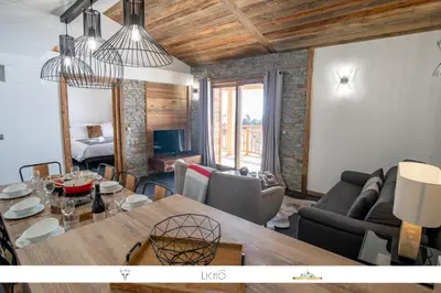 Télévision ou salle de divertissement dans l'établissement MARMOTTE 204 - Charmant appartement mansardé, aux pieds des pistes