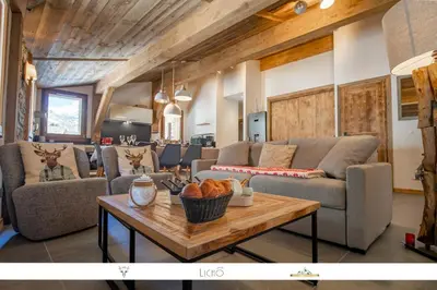 Coin salon dans l'établissement MARMOTTE 201 - Bel appartement mansardé, aux pieds des pistes