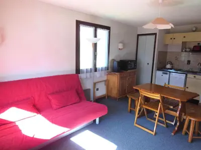 Cuisine ou kitchenette dans l'établissement Résidence Ancolie - Les Hauts De Planchamp - 2 Pièces pour 5 Personnes MAE-4882