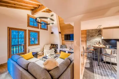 Coin salon dans l'établissement Chalet Breckenridge Sud - Chalet 4 - 129m2 - 6 chambres, 6 salles de bain MAE-4883